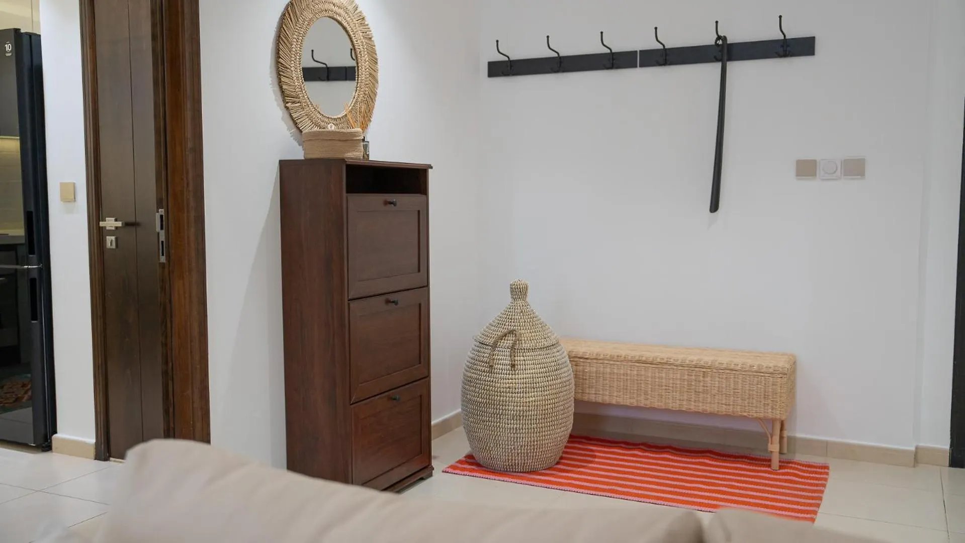 Skyline & Nostalgia Stylish 2Br Getaway Lägenhet Dubai