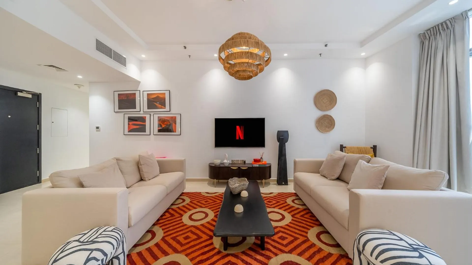 Skyline & Nostalgia Stylish 2Br Getaway Lägenhet Dubai 0*,