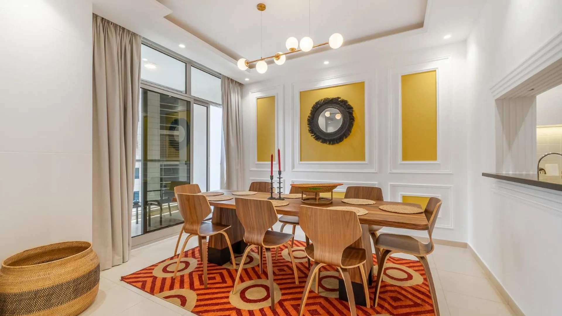 Skyline & Nostalgia Stylish 2Br Getaway Lägenhet Dubai
