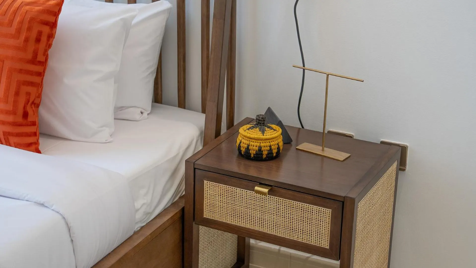 Skyline & Nostalgia Stylish 2Br Getaway Lägenhet Dubai